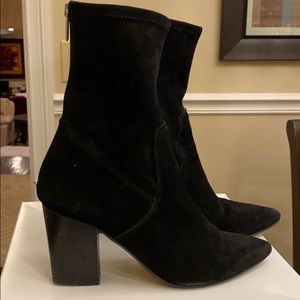 STEVE MADDEN BLACK SUEDE BOOTS